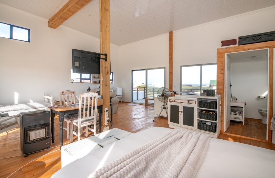 5 Bedroom Property for Sale in Bettys Bay Western Cape